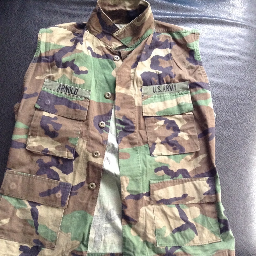 Men's Camouflage Utility Vest Jacket - Green Camo